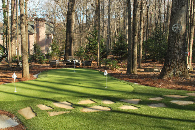 Asheville backyard putting green